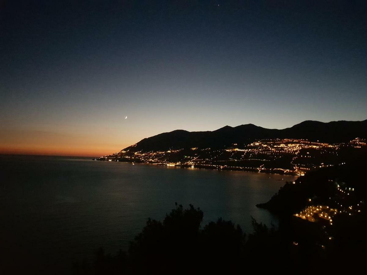 Holiday Home Amalfi Coast Майори Экстерьер фото