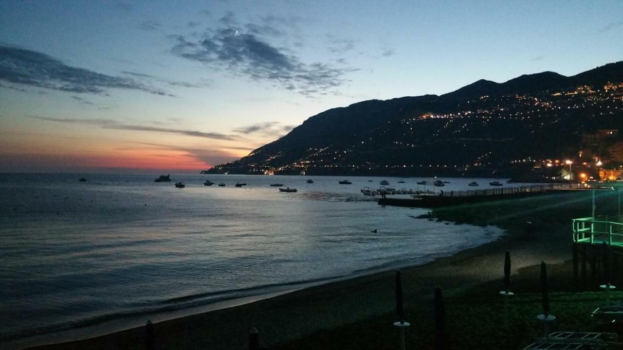 Holiday Home Amalfi Coast Майори Экстерьер фото